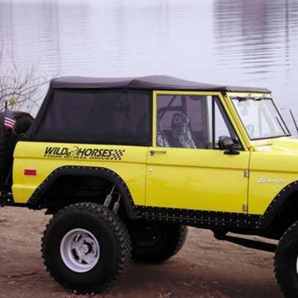 Does this top come with the Rampage roll bar top windshield riser kit or is that sold separately? TIA