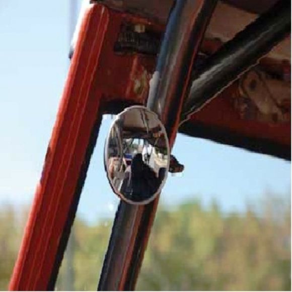 Is the mounting bracket chrome?